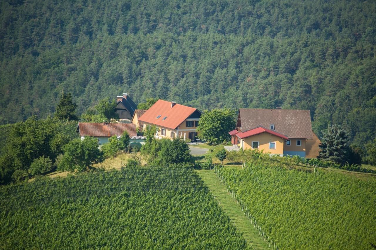 Gaestehaus Grasch Kitzeck im Sausal Buitenkant foto